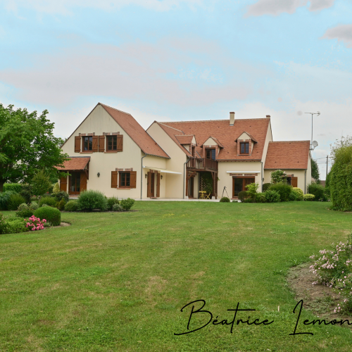 NIBELLE, Propriété de 350 m2, 445 000€ FAI