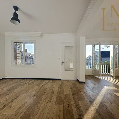 ORLEANS, Barrière Saint Marc, Maison de 160 m² + Rez de jardin , garage, jardin, 345 000 € FAI